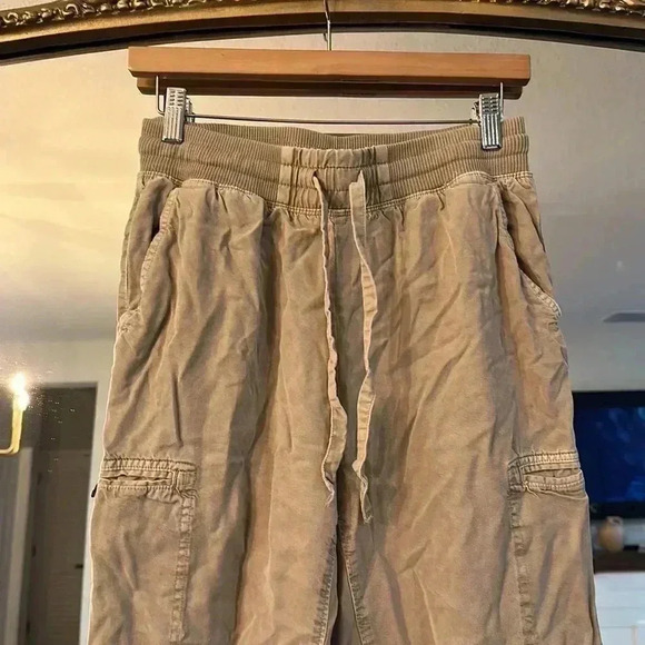 AERIE JOGGERS SIZE SMALL - Picture 2 of 5